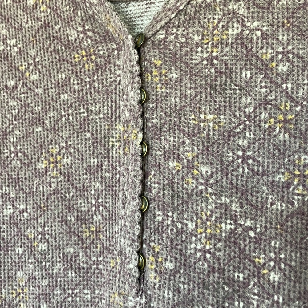 Eddie Bauer Womens M waffle top - like new - Picture 3 of 7